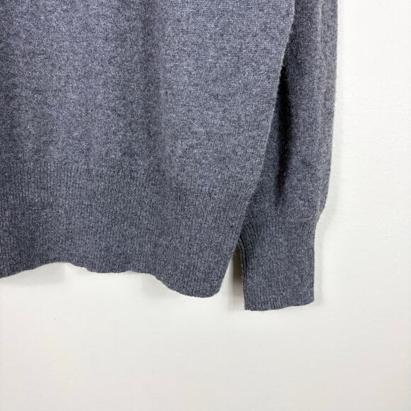 Theory Gray Relaxed Fit Soft Cashmere Knit Long Sleeve Turtleneck Sweater - Picture 6 of 9